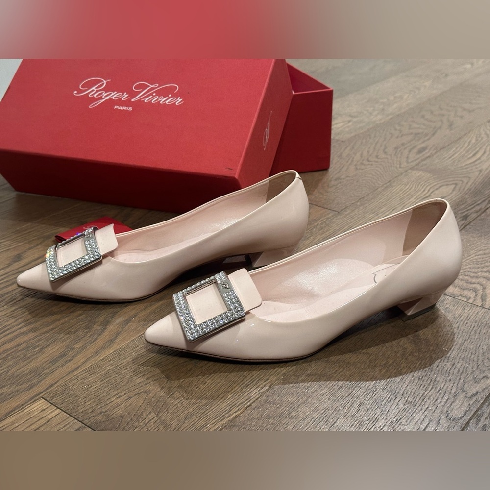 Roger Vivier Blush Pink Crystal-Embellished Pointed Toe Flats - Picture 5 of 8